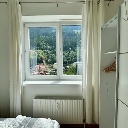 Cozy With Views アパート