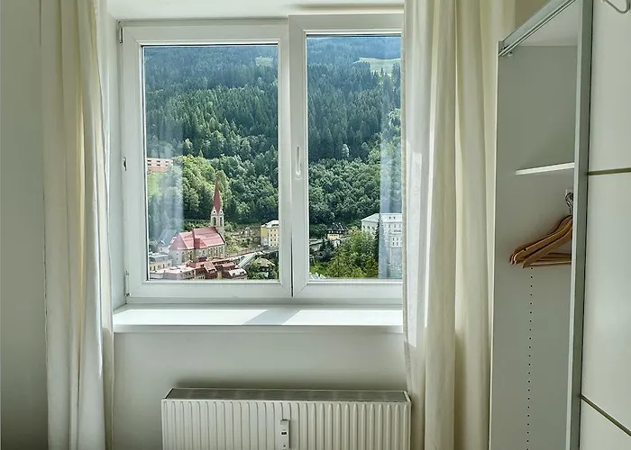 Cozy With Views Appartamento